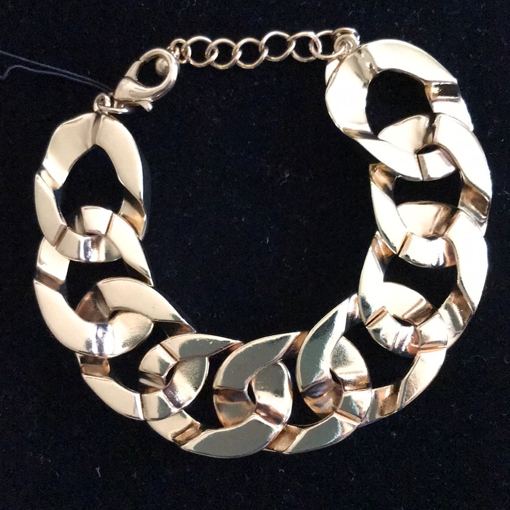 Jewelry - Picture 6 of 6